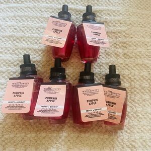 NWT BATH & BODY WORKS Pumpkin Apple Wallflowers Refill
